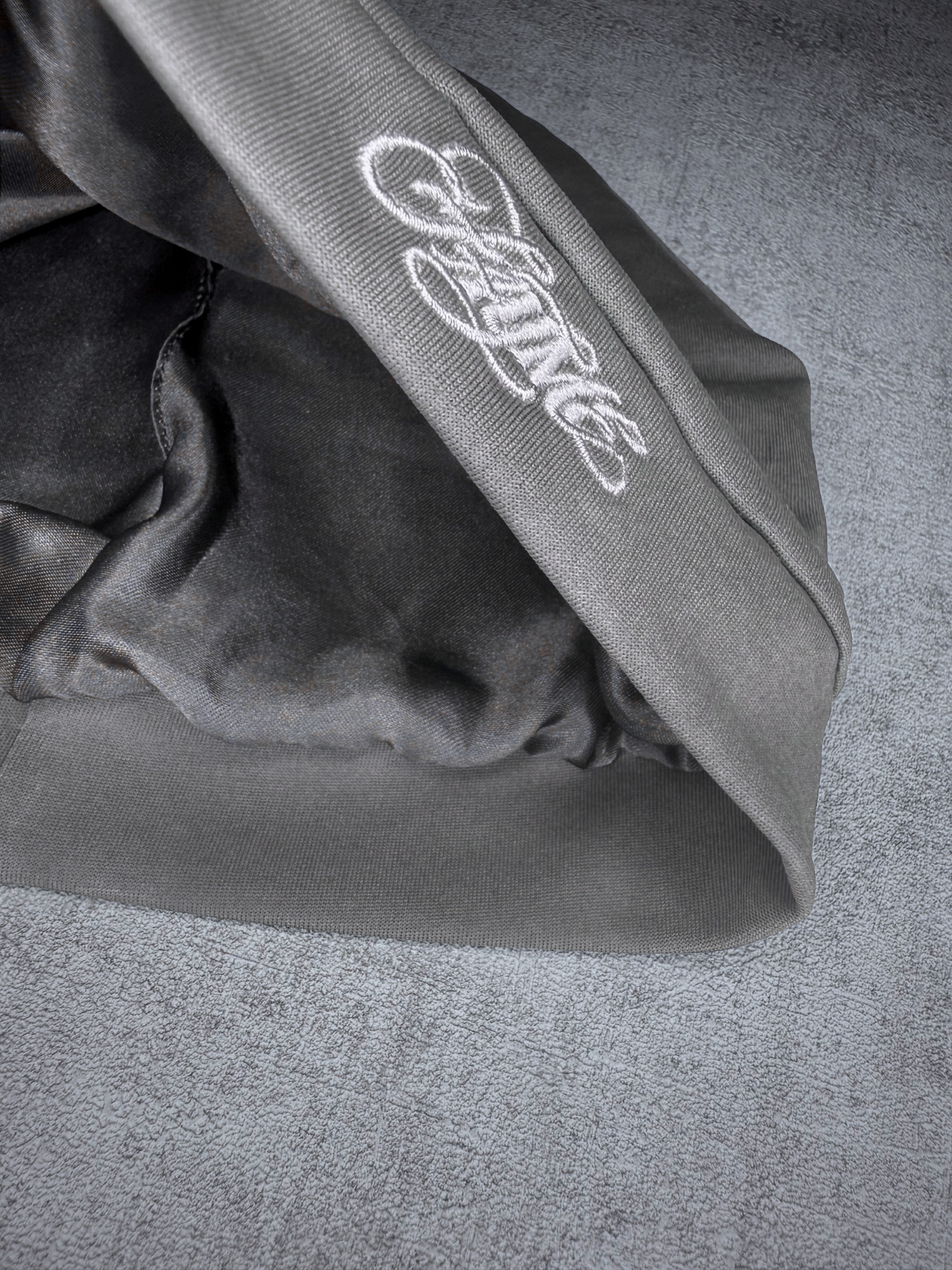 Thermo Bonnet Satin Gris - Blanc